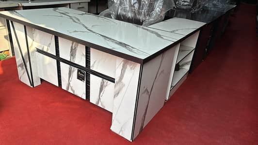 urgent sale office table and chairs