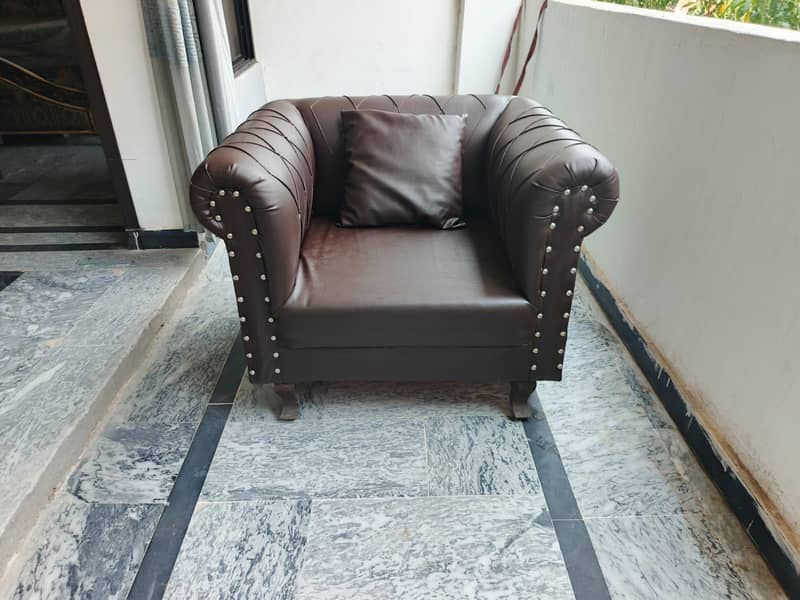 Two Single Seat sofas 9