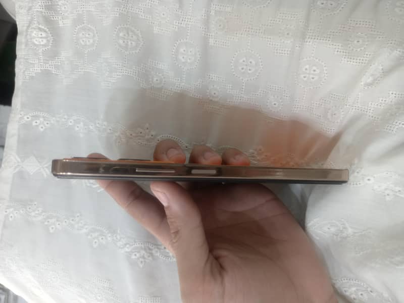 Infinix Note 30 7