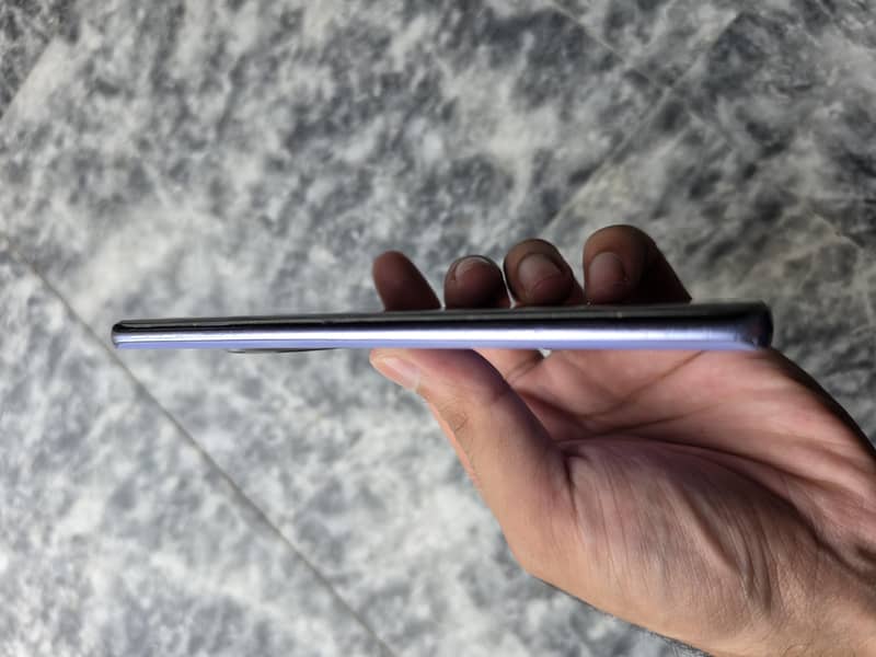 Tecno CAMON 30S 7