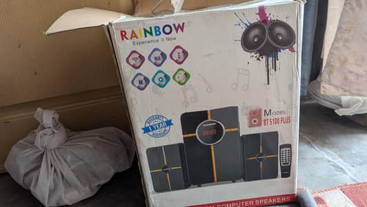 Rainbow Multimedia speaker for sale in good condition