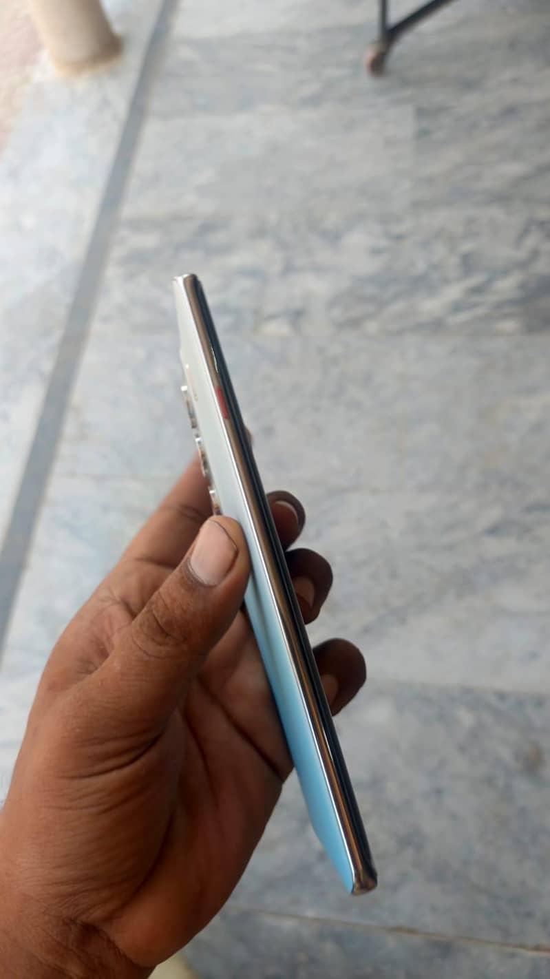 Tecno CAMON 40 Pro 2