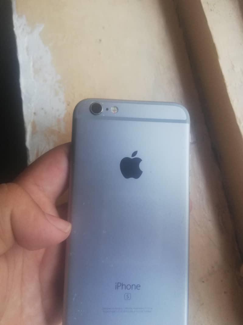 Apple iPhone 6S 1