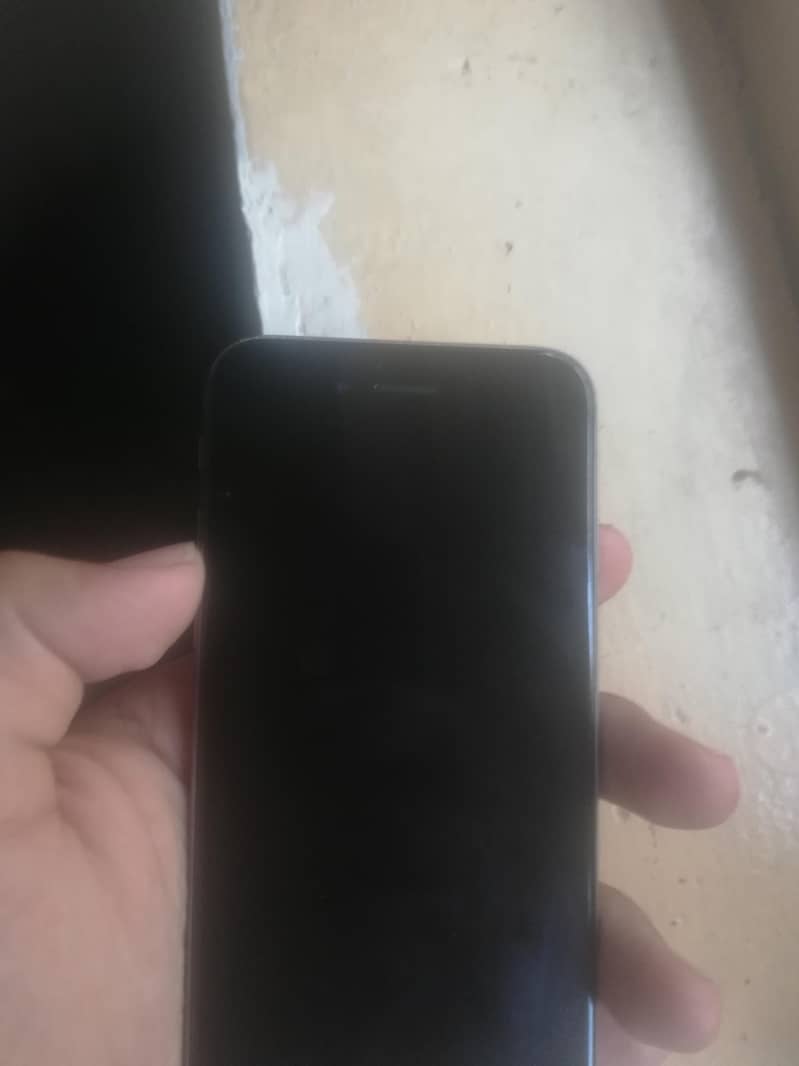 Apple iPhone 6S 4
