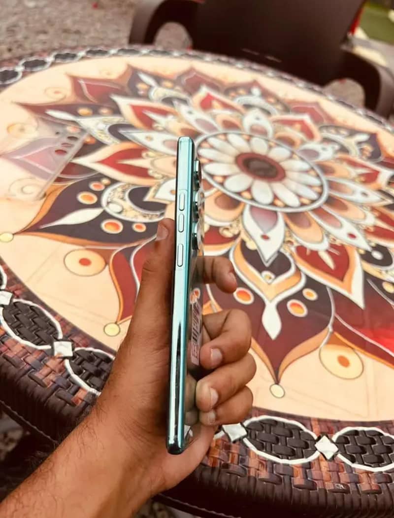 TECNO CAMON 40 4