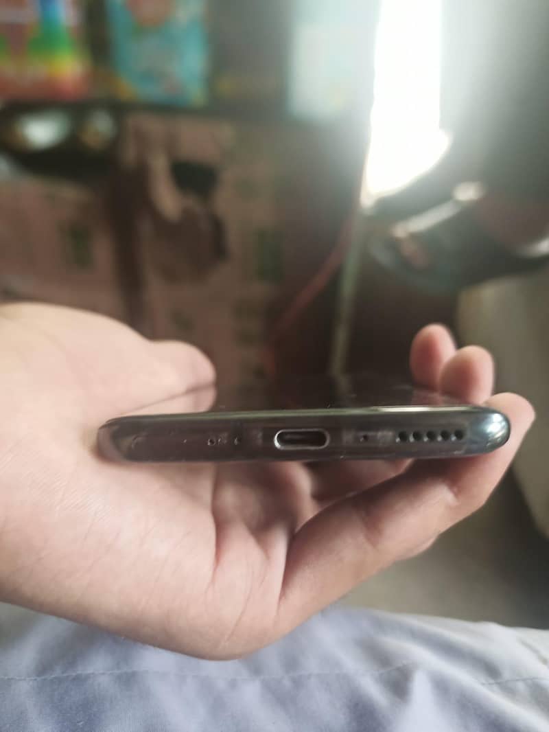 One Plus 7 Pro 3