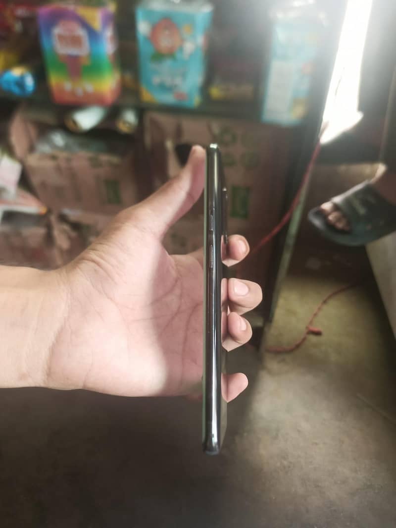 One Plus 7 Pro 5