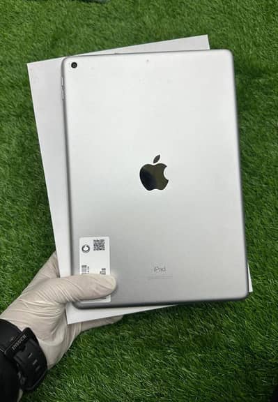 I PAD 8