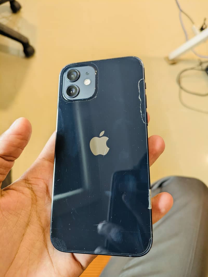 Apple iPhone 12 MINT CONDITION 5