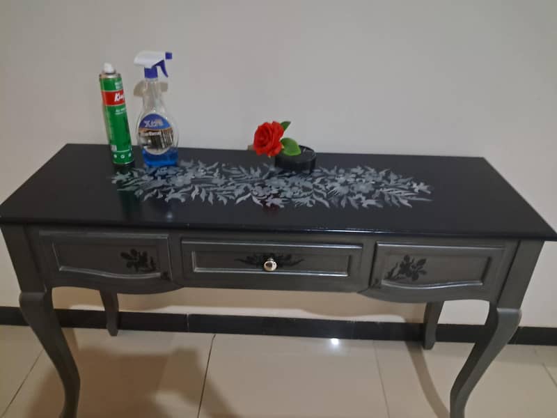 console table 1