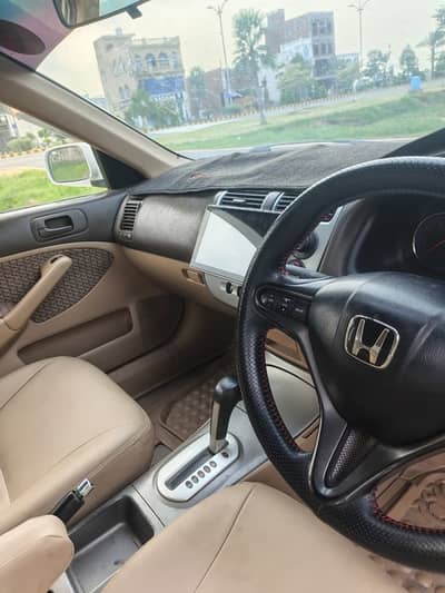 Honda Civic Oriel 2004