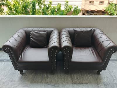 Executive single-seat sofa (2 pieces available)