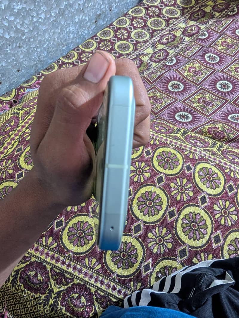 Google Pixel 9 3
