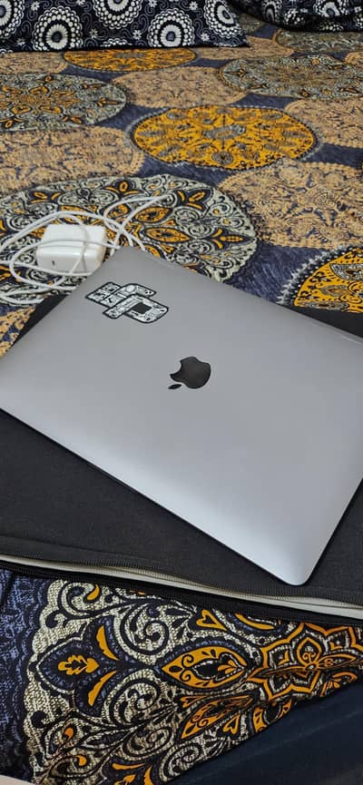 MacBook Pro M1 Pro 13-inch | 8GB RAM | 256GB SSD | Original