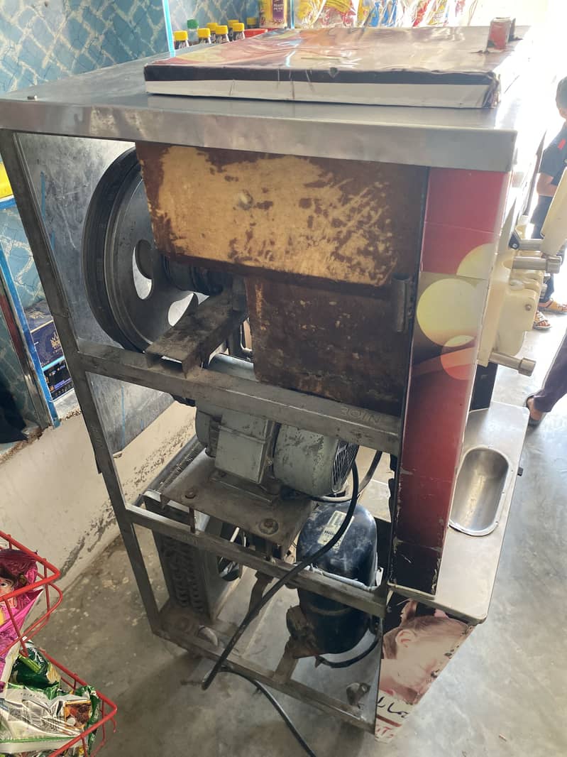 Ic creem machine 4