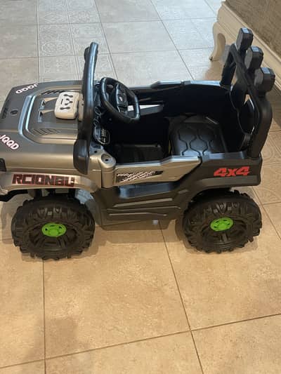 Kids electric car