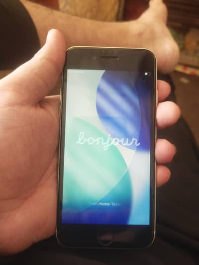 Apple iPhone SE 3 2022