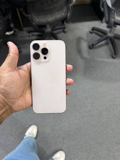 Apple iPhone 16 Pro Max