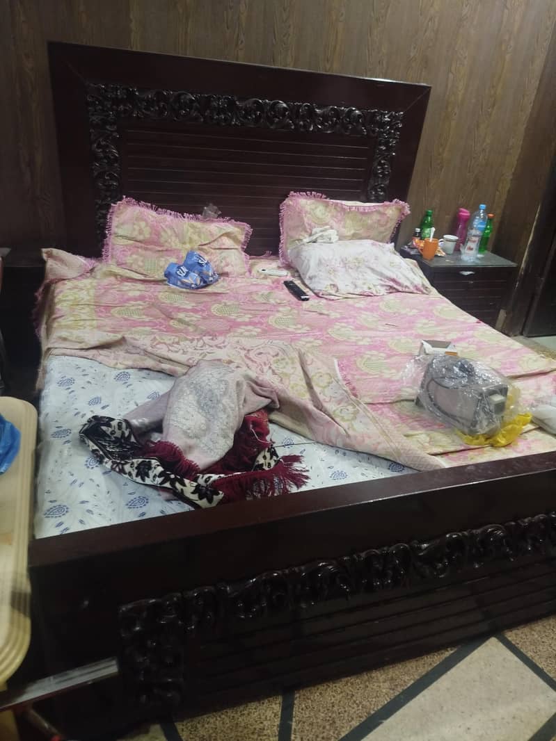 bed said table 1