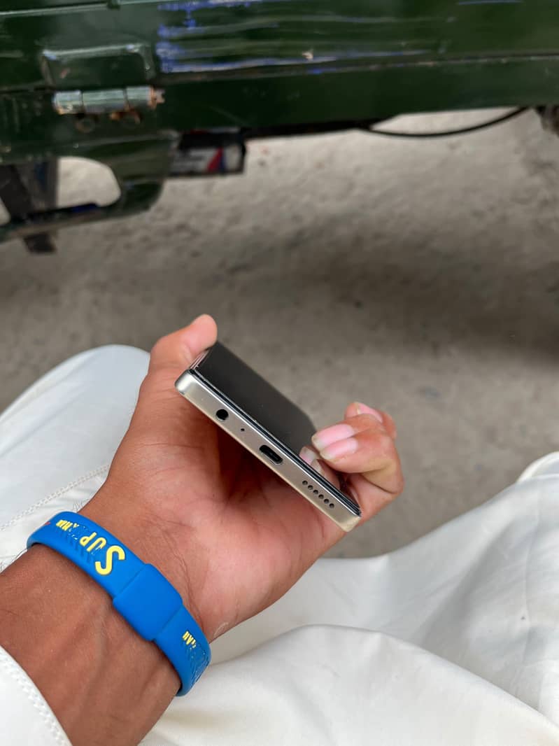Tecno CAMON 30 2