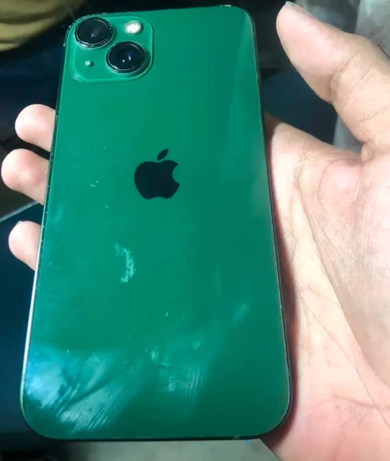 Apple iPhone 13 5