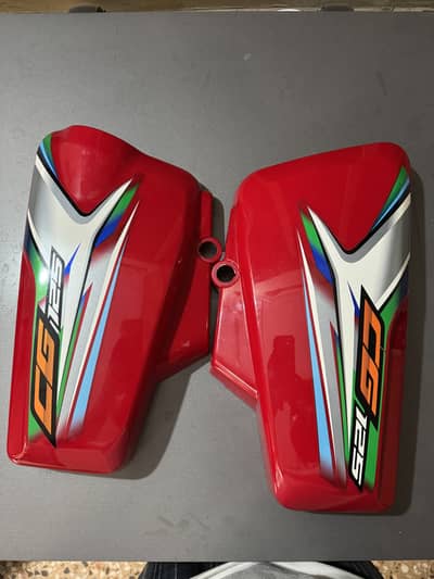 Genuine side covers of honda 125 2023 model