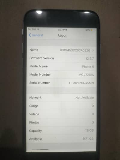 Apple iPhone 6 (16 GB)