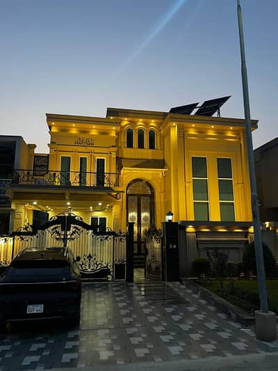 1 Kanal Beautiful House On Main Road Kaghan Block, DC Colony Gujranwala.