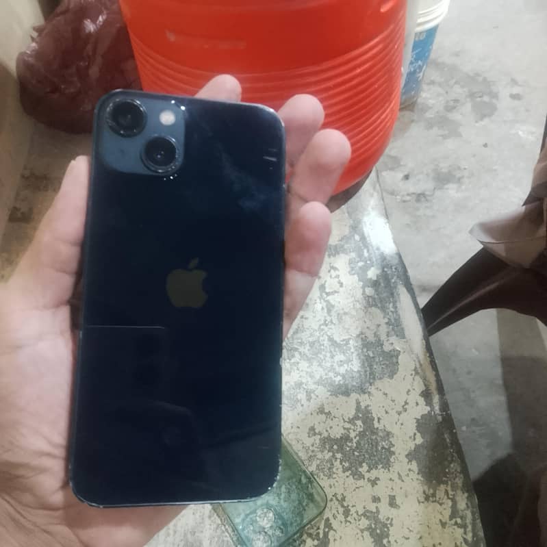 Apple iPhone 13 1