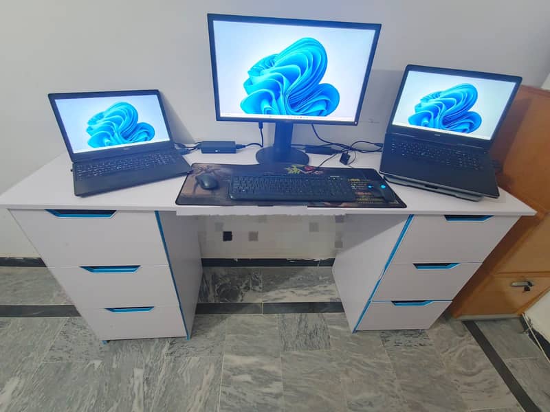 Computer Table 8