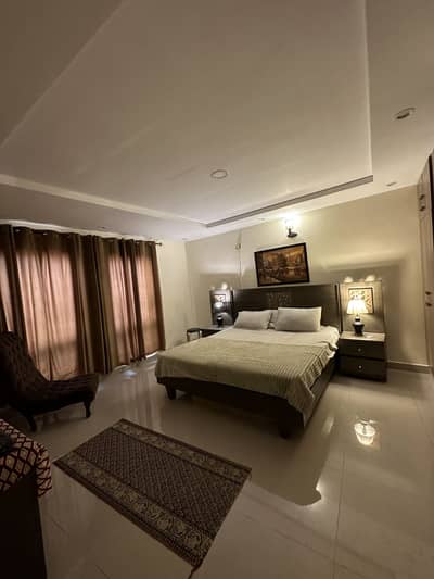Luxury appartment in bahria town phase 6 for daily weekly basis