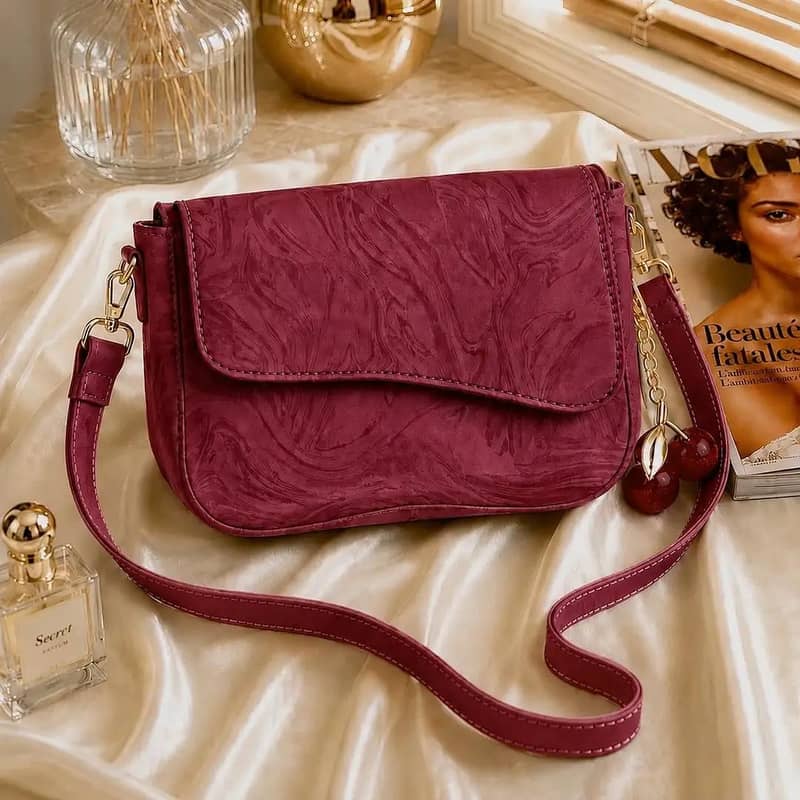 Material: Leather 2