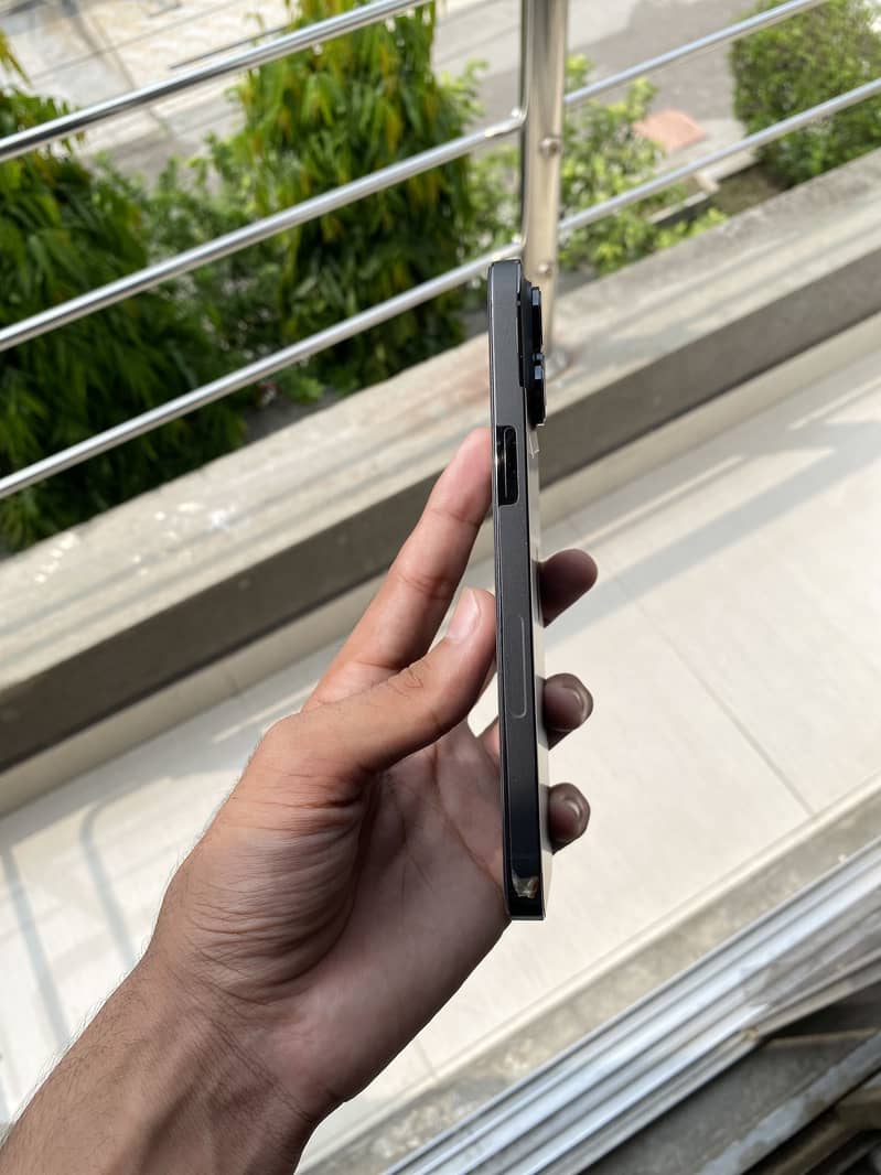Apple iPhone 14 Pro Max 1