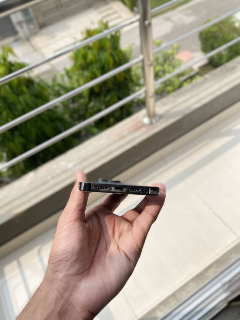 Apple iPhone 14 Pro Max 3