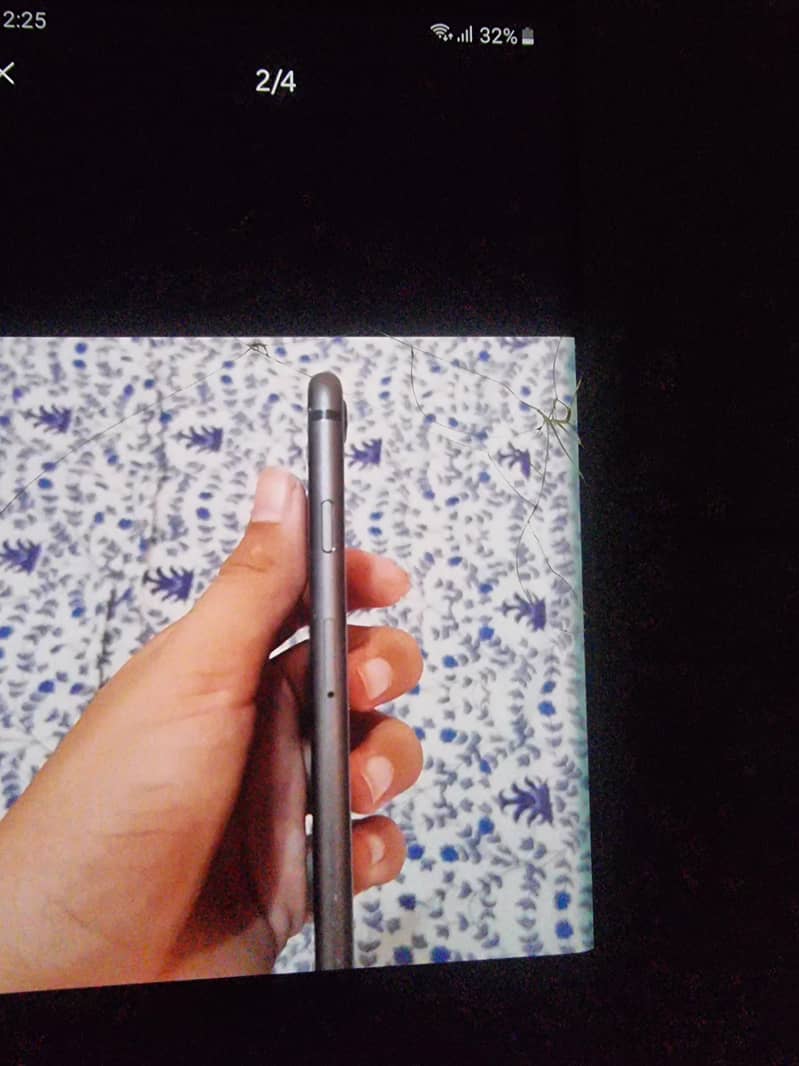 Apple iPhone 8 1