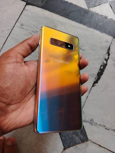 Samsang s10plus 4/128