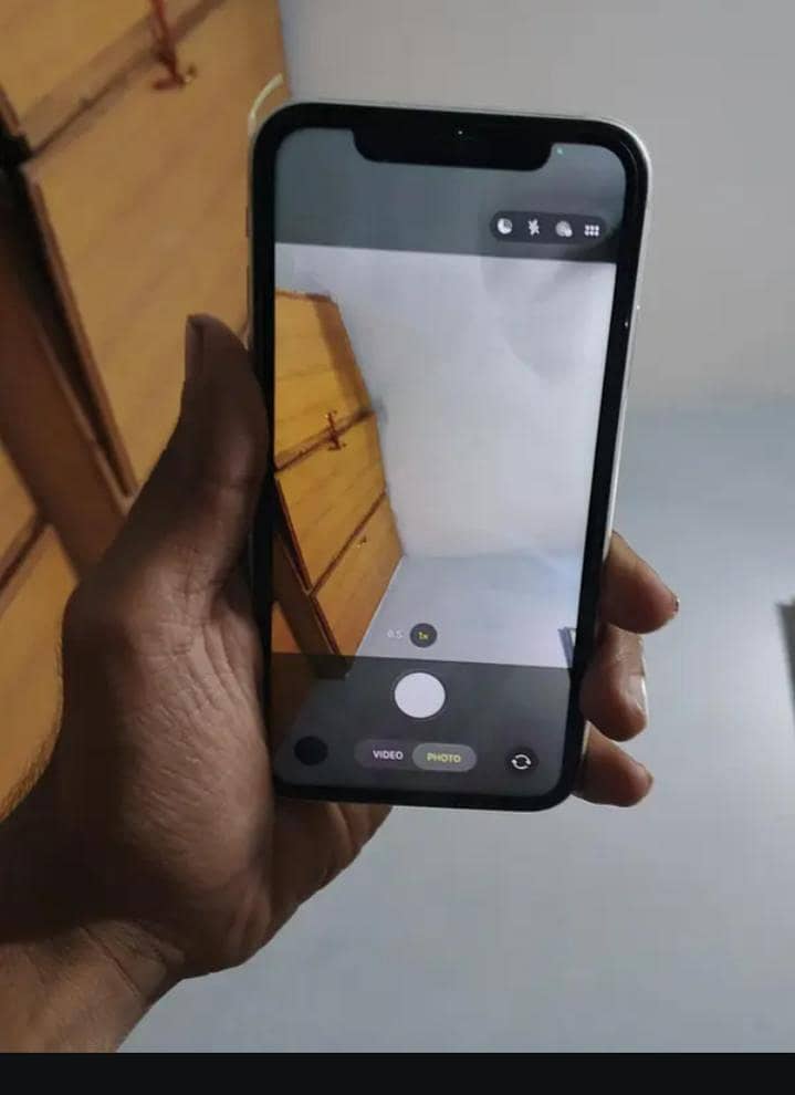 Apple iPhone 11 8