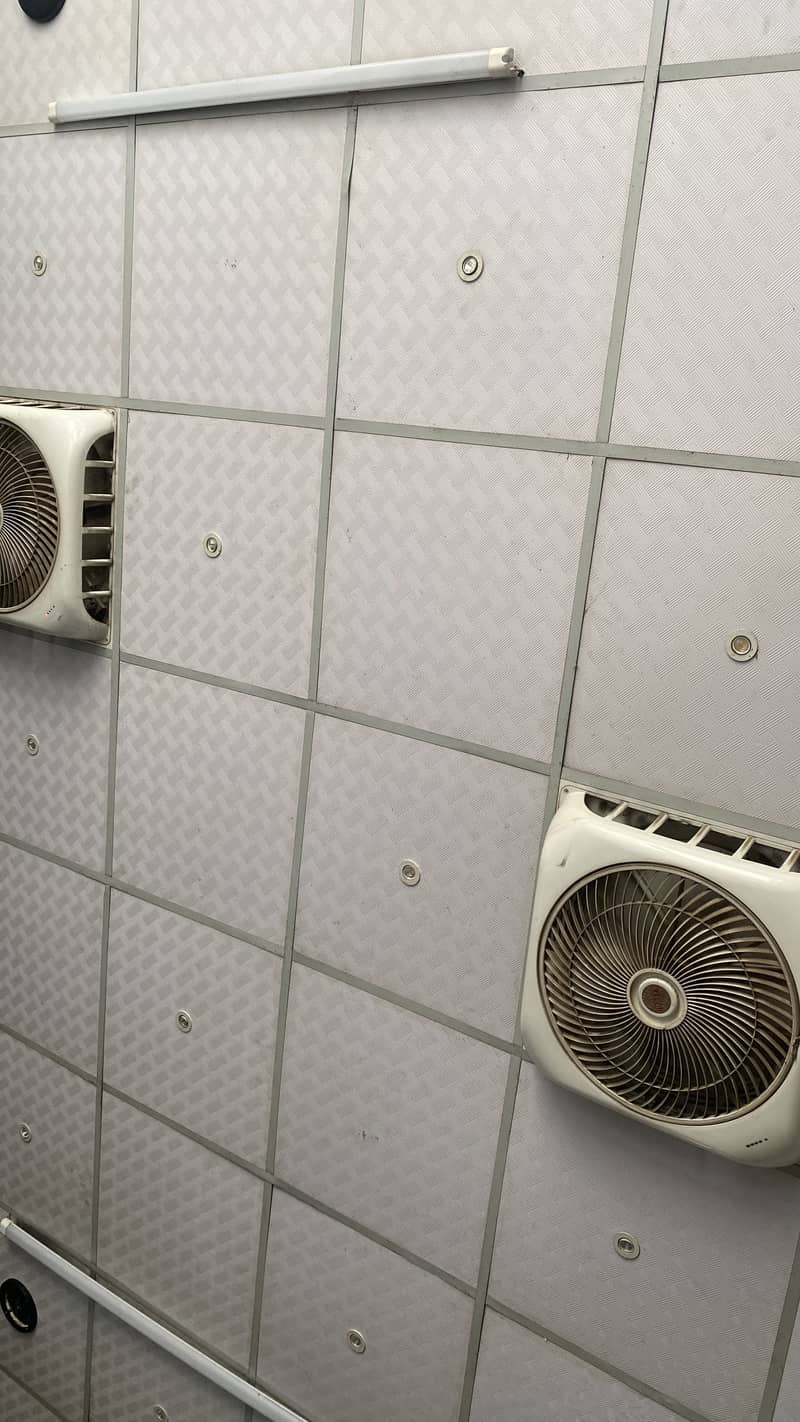 Ceiling 0