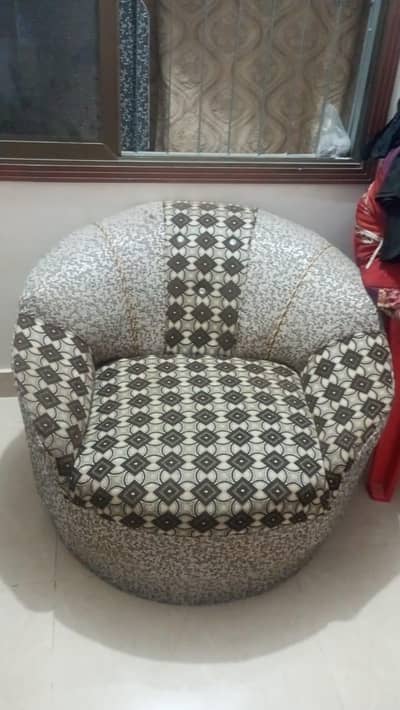 urgent sale sofa set