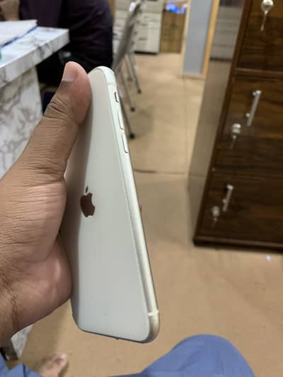 iPhone 11 JV