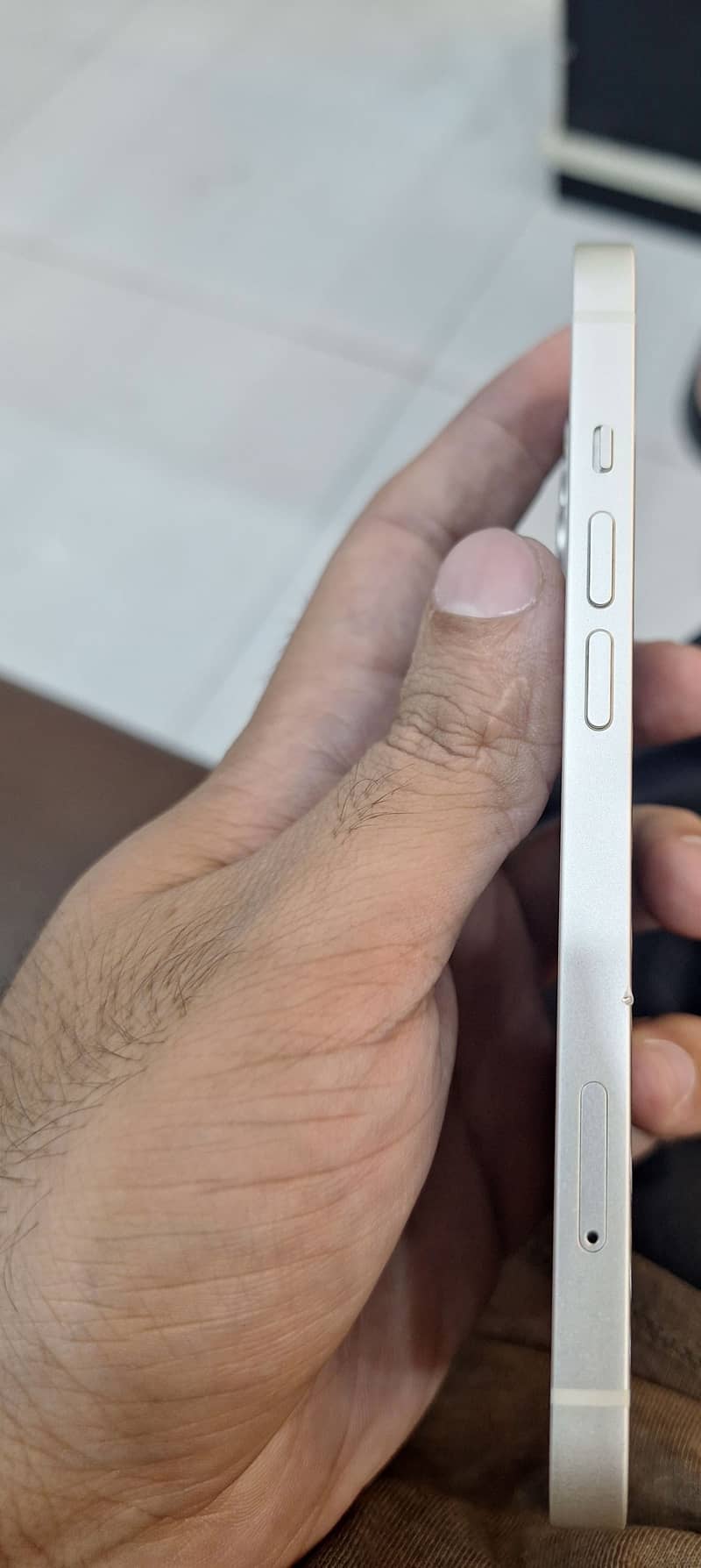 Apple iPhone 13 4