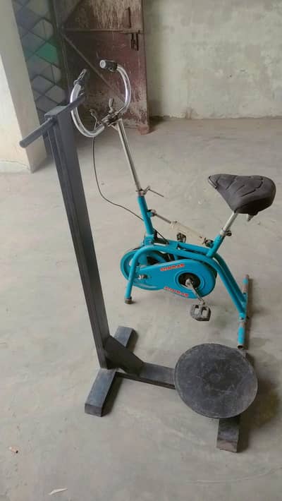 cycle and Twister