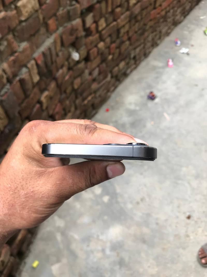 Apple iPhone 12 Pro Max 4