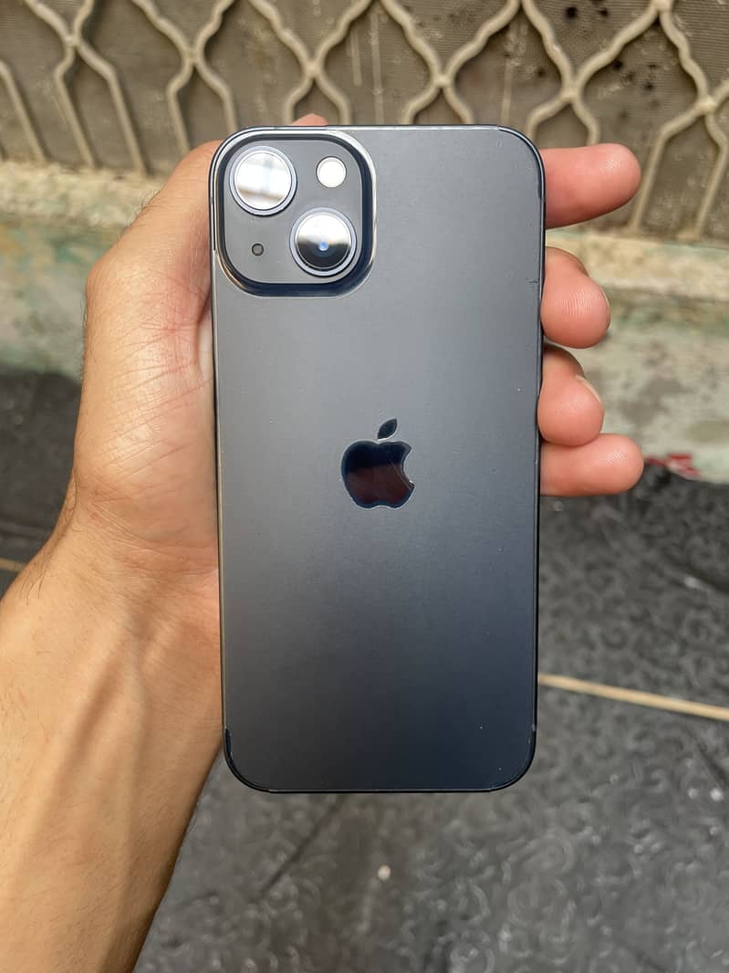 Apple iPhone 13 1