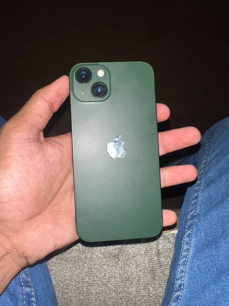 Apple iPhone 13 6