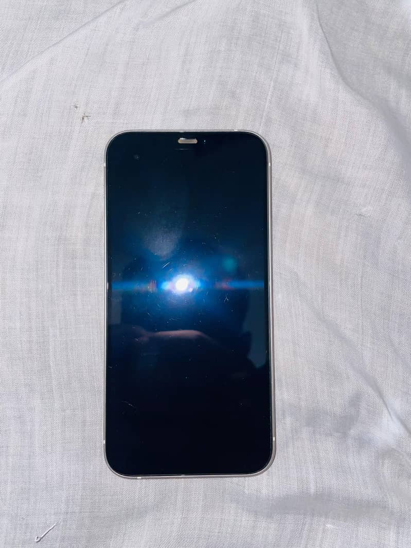 Apple iPhone 12 8