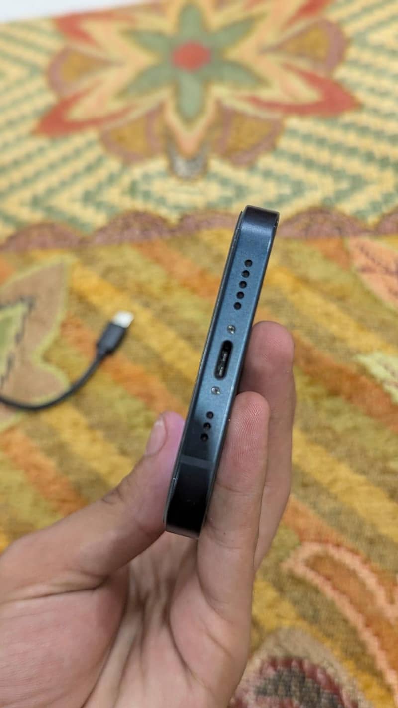 Apple iPhone 13 3