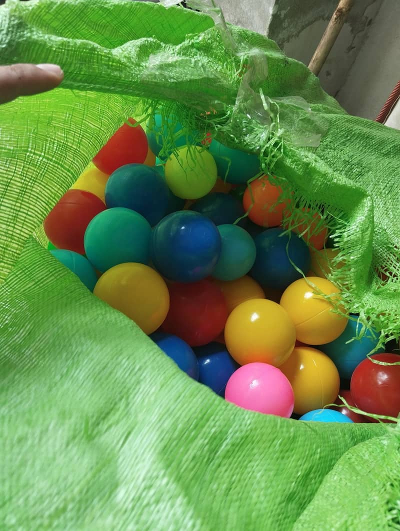 Balls 1
