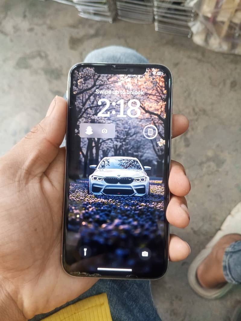 Apple iPhone X 5
