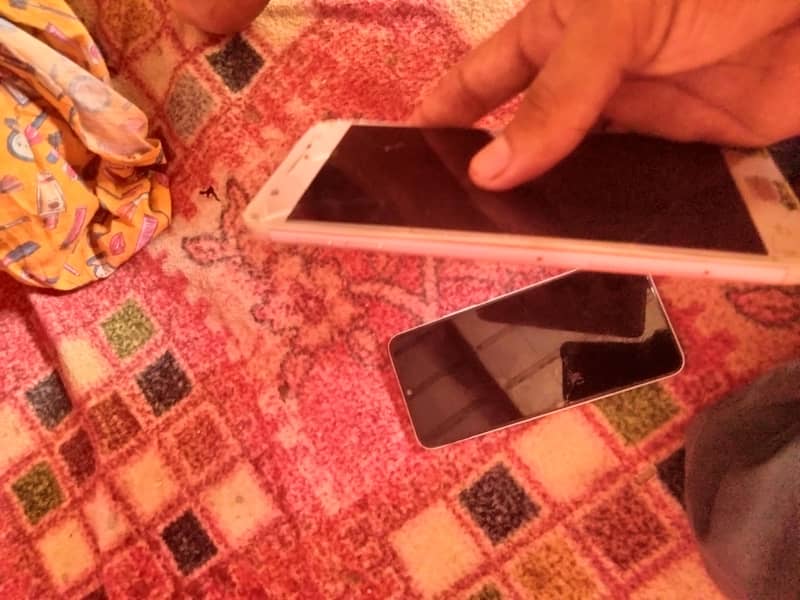 Itel Vision 3 9